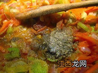 肉丸和什么蔬菜放一块炖