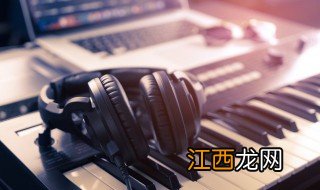 类似爱情歌词萧亚轩 类似爱情歌曲介绍