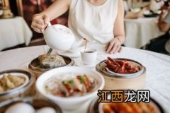 吃饭喝茶会怎么样