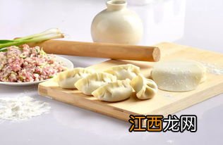 鱼肉馅水饺掺什么菜好吃