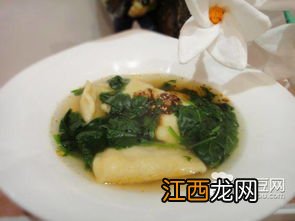 菠菜饺子里加什么好吃