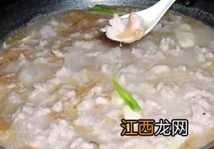 酸菜和什么打汤好吃