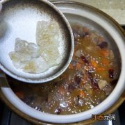 牛奶炖雪燕炖多久