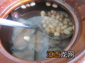 黄豆花生炖猪蹄要炖多久