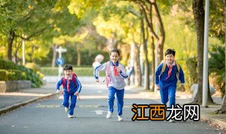 为什么孩子讨厌父母跟别人说自己的闲话 为什么孩子讨厌父母