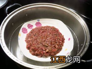 肉饼隔水蒸多久