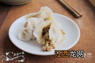 白菜猪肉饺子放什么调料