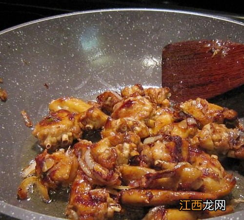 鸡翅炒什么菜