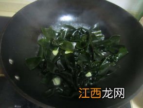 海带结和什么炒好吃