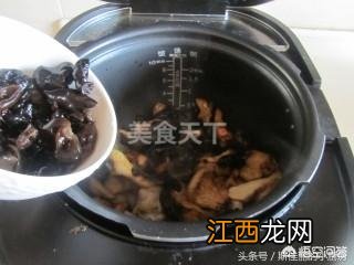 香菇木耳炖鸡要煮多久能熟