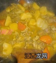 怎么做咖喱牛肉土豆炖牛肉