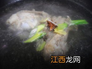 大骨头炖酸菜需要炖多久能熟