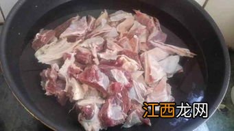 萝卜牛肉汤 配什么菜