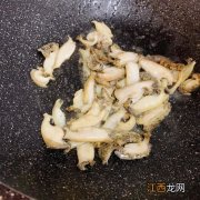 鲍鱼适合炒什么