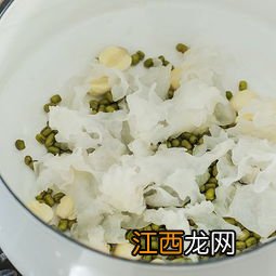 怎么煮莲子绿豆糖水