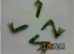 怎么用小黄瓜做青蛙