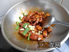 怎么用桃子和肉做菜