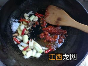 怎么用郫县豆瓣炒红油