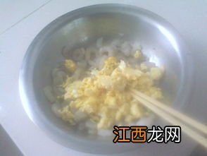 韭菜鸡蛋虾仁包子蒸多久