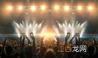 且问你曾为谁三千情丝化作泪是什么歌 为谁三千情丝化作泪所属歌名