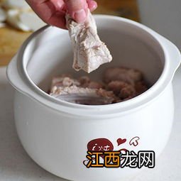 土茯苓排骨汤加什么料