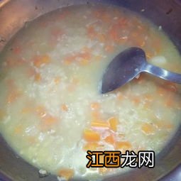 三文鱼骨加什么煲粥好