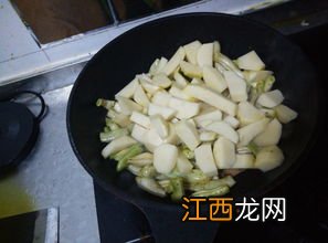 白不老豆角炖多久