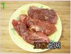 牛排里的白饼是什么