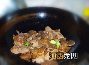 松蘑和什么炒好吃