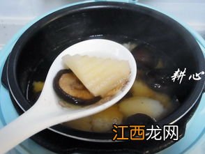 香菇搭配什么做汤