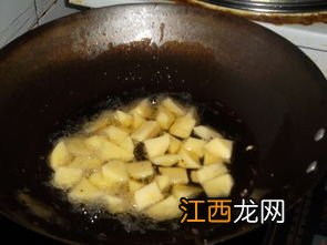 荔枝肉土豆要炸多久