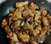 鸡菌要炒多久