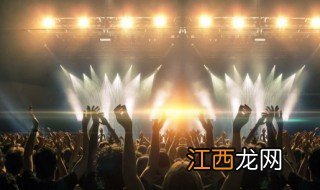 歌词爱你爱的好辛苦是啥歌 爱的好辛苦歌词