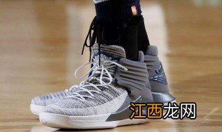 aj32需要买大半码吗 aj32需要买大一码吗