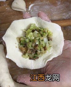 油渣白菜饺子馅怎么做好吃