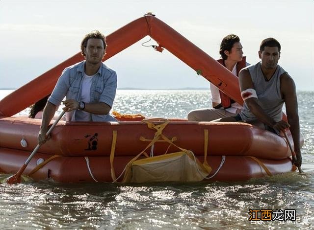 《大白鲨之夺命鲨口》：继承经典，继续惊吓