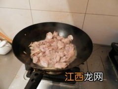 土豆块炖鸡腿怎么写好