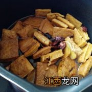 兰花豆腐用的什么豆腐干