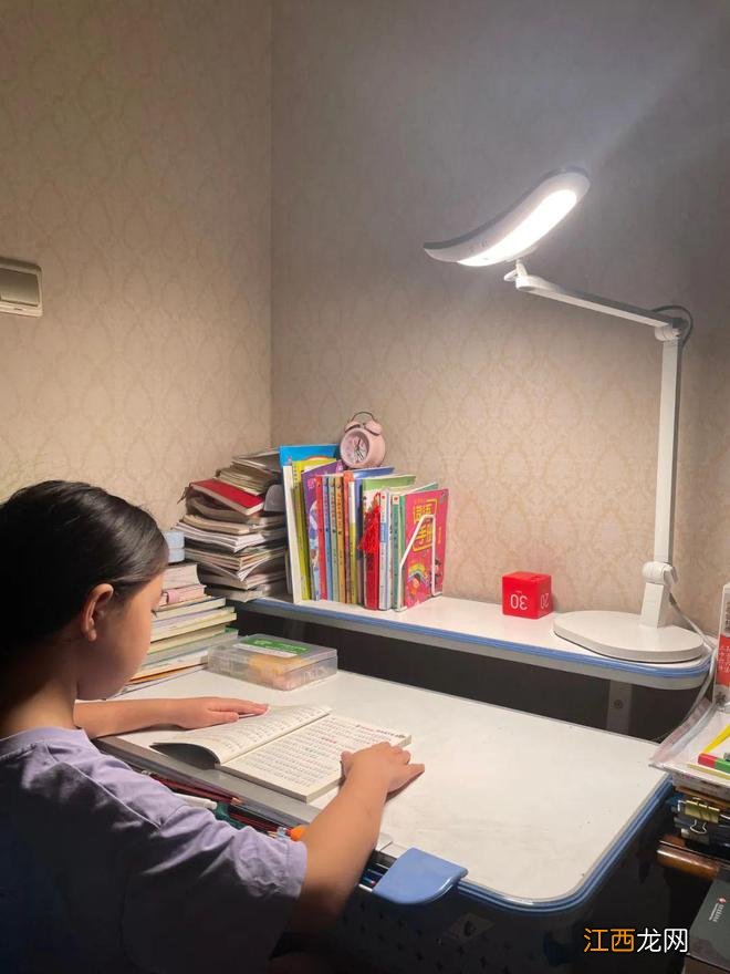 开学这件事,爸爸还在研究妈妈已经决定,谁不想孩子眼前一片光明啊