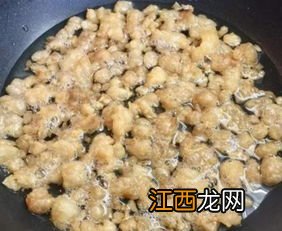 猪油渣是用什么做的