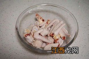 鸡爪煮好后要泡多久