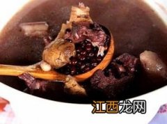 黑豆可以跟什么一起煲