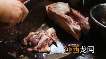 鸭肉过水要多久