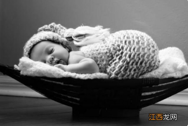 在肚子里待了61年的“霸道”婴儿，被医生发现时，其母亲已91岁