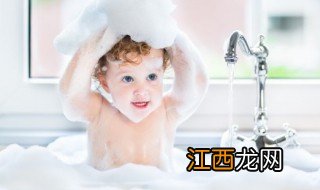 小孩发烧能不能洗澡 小孩发烧能洗澡吗