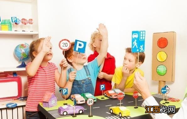 3岁童被老师扇3个耳光,这种画面太丑陋,如何杜绝?