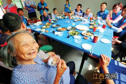 家里过生日做些什么菜