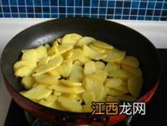 地三鲜炸土豆片为什么发粘