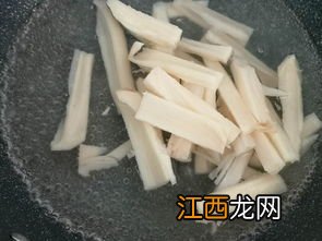 莲藕条怎么切块