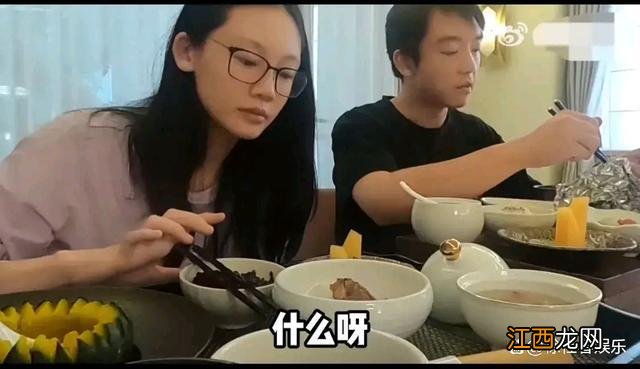 苗苗直言郑恺陪坐月子很幸福，一天花50万，一顿吃8道菜还不用带娃